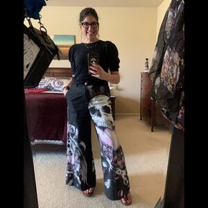 Meet your Posher, Nikki Kryptonite